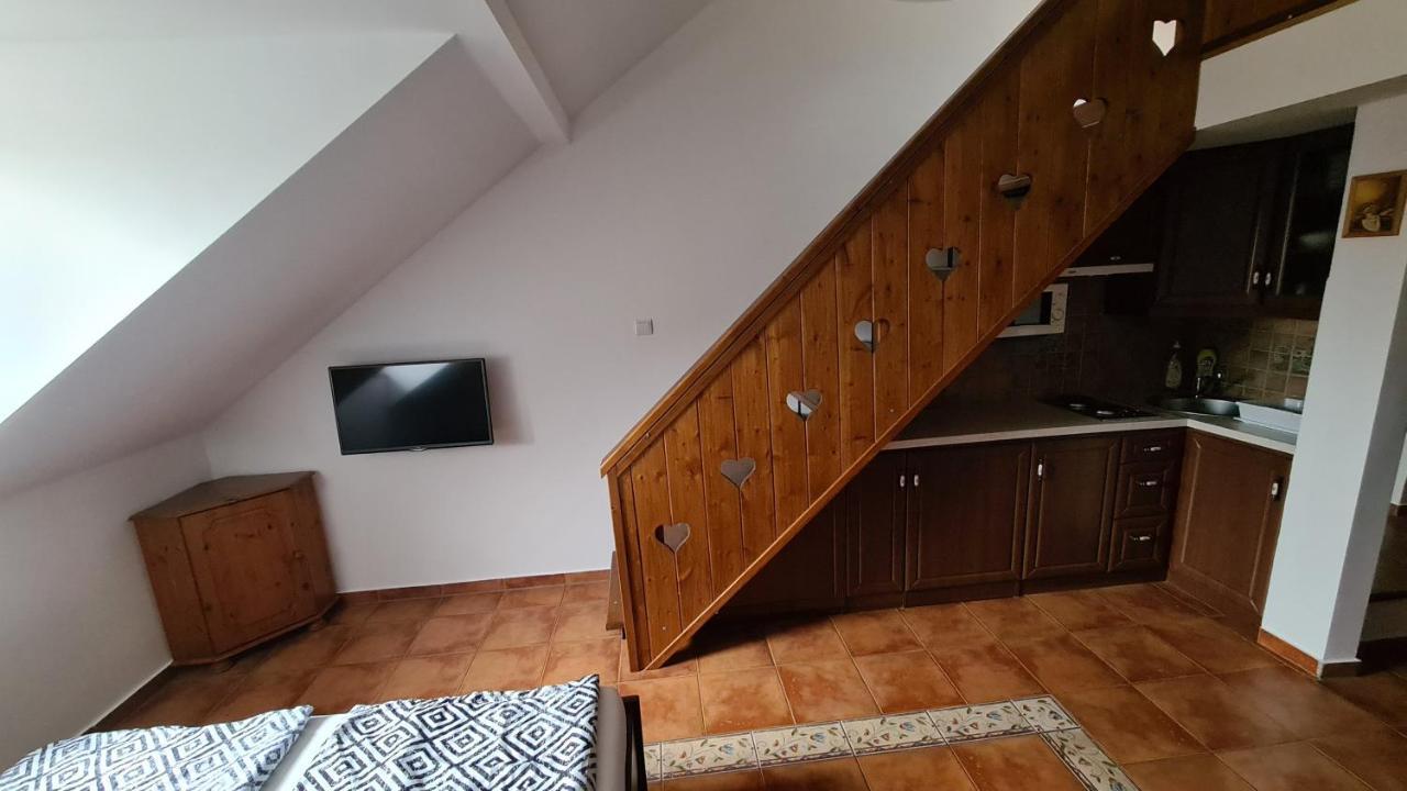 Gyulai Fuerdoe Apartman Ngoại thất bức ảnh