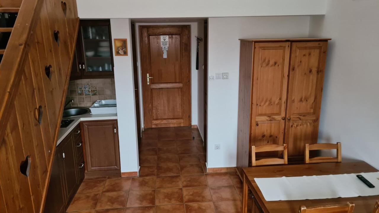 Gyulai Fuerdoe Apartman Ngoại thất bức ảnh